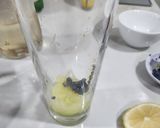Foto langkah ke 3 dari resep 192. Es Nanas Lemon dan Air Kelapa Muda.