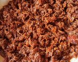 Kolbászos tépett pörkölt recept fázis 5 fotója