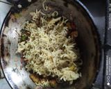 A picture of step 5 of Noodle spring roll.
