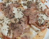 Foto del paso 4 de la receta: “Pizza” con base de tomate y huevo 🤩