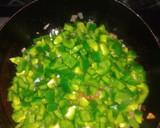 குடை மிளகாய் தொக்கு (Kudaimilakaai thokku recipe in tamil) ரெசிபி ஸ்டேப் 4 புகைப்படம்