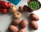 Foto del paso 1 de la receta: Patatas guisadas con albóndigas caseras, en olla exprés