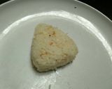 Foto langkah ke 4 dari resep ONIGIRI Simple 5 bahan (Nasi Kepal).