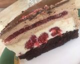 Málnás csokis mousse torta recept fázis 20 fotója