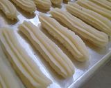 Foto langkah ke 5 dari resep Eggless Churros.