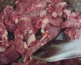 Foto del paso 1 de la receta: Estofado de aguja
