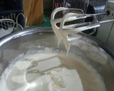 Foto langkah ke 8 dari resep Bolu coklat pandan (bisa dijadiin basecake ultah).