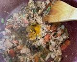 صورة لخطوة 3 من وصفة ارز بمرق التونه 🌶🍚