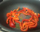 Foto del paso 2 de la receta Alcachofas con langostinos y almejas