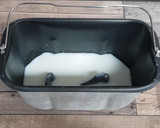 Foto del paso 1 de la receta: Pan de leche en panificadora