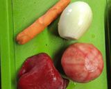 Foto del paso 2 de la receta: Sargo al horno. Guarnición: cebolla, zanahoria, tomate y morrón