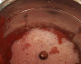 A picture of step 3 of Strawberry & Apple juice.