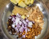 A picture of step 2 of Sukhi Bhel.