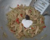 Foto langkah ke 3 dari resep Sayur labu ayam kuah santan.