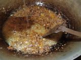 Kurupuk banjur sambal oncom
