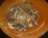 Foto del paso 5 de la receta: Chuleta encebollada con champiñones