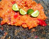 Foto langkah ke 3 dari resep Telur Dadar Crispy Sambal Pedas.
