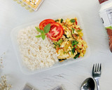 Foto langkah ke 5 dari resep Nasi Orak Arik Telur Kemangi.