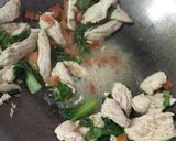 รูปขั้นตอนการทำที่ 4 ของ เส้นบุกผัดปลาทูน่าอกไก่ #อาหารสุขภาพ #อาหารคลีน