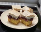 Meggyes-diós-habos süti🍒🍰 recept fázis 3 fotója