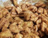 गुड़ पारे (Gur pare recipe in hindi) रेसिपी चरण 5 फोटो