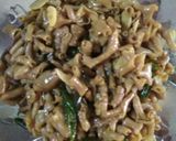 Foto langkah ke 3 dari resep Oseng usus lombok ijo.