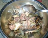 Foto del paso 4 de la receta: Flores de sardinas con hongos salteados
