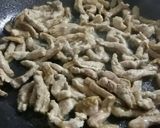 Foto del paso 4 de la receta: Solomillo de cerdo, con pimiento y cebolla