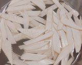 Hình bước làm 2 của món Gỏi sake