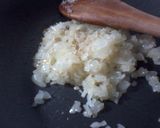 Foto del paso 1 de la receta: Arroz con azafrán