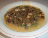 Foto del paso 6 de la receta: Tortilla de ajos tiernos, champiñones y atún