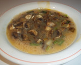 Foto del paso 6 de la receta: Tortilla de ajos tiernos, champiñones y atún