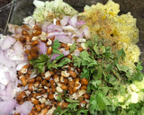 स्प्राउट्स पोटैटो सलाद (sprouts potato salad recipe in Hindi) रेसिपी चरण 4 फोटो
