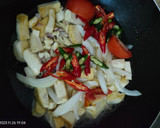 Foto langkah ke 3 dari resep Oseng Tahu Jamur Pedas.