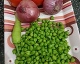 A picture of step 1 of Hare chane ki chutney.