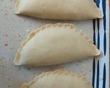 Foto del paso 3 de la receta: Empanada de espinaca a la crema, queso y choclo
