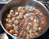 Foto del paso 4 de la receta Solomillo de cerdo al Oporto con arándanos, dátiles y pasas de corinto