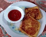 A picture of step 2 of Veggie Bread Omelette.