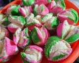 Foto langkah ke 6 dari resep Bolu kukus lembut sederhana.