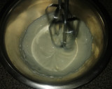 Foto del paso 1 de la receta: Crema montada de limón