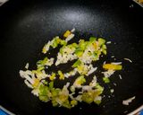 A picture of step 3 of White Sauce Pasta.