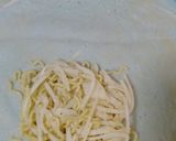 Foto langkah ke 4 dari resep Lumpia Goreng isi rebung+indomie.