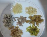 A picture of step 2 of Jaggery rice /gur waly rice.