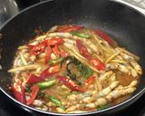 รูปขั้นตอนการทำที่ 4 ของ หอยหลอดผัดฉ่า