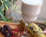 A picture of step 3 of Dates n banana smoothie.