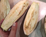 Foto del paso 1 de la receta: Berenjenas rellenas con manzana y frambuesas