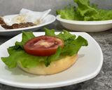 Foto langkah ke 4 dari resep Burger Ayam 🤍✨.