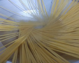 Foto langkah ke 1 dari resep Spaghetti carbonara.