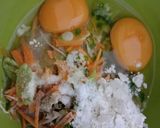 Foto langkah ke 2 dari resep Telur Gulung Asam Manis.