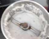 A picture of step 1 of Strawberry phirnI.